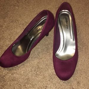 8.5W Maroon Suede Comfort Plus Heels